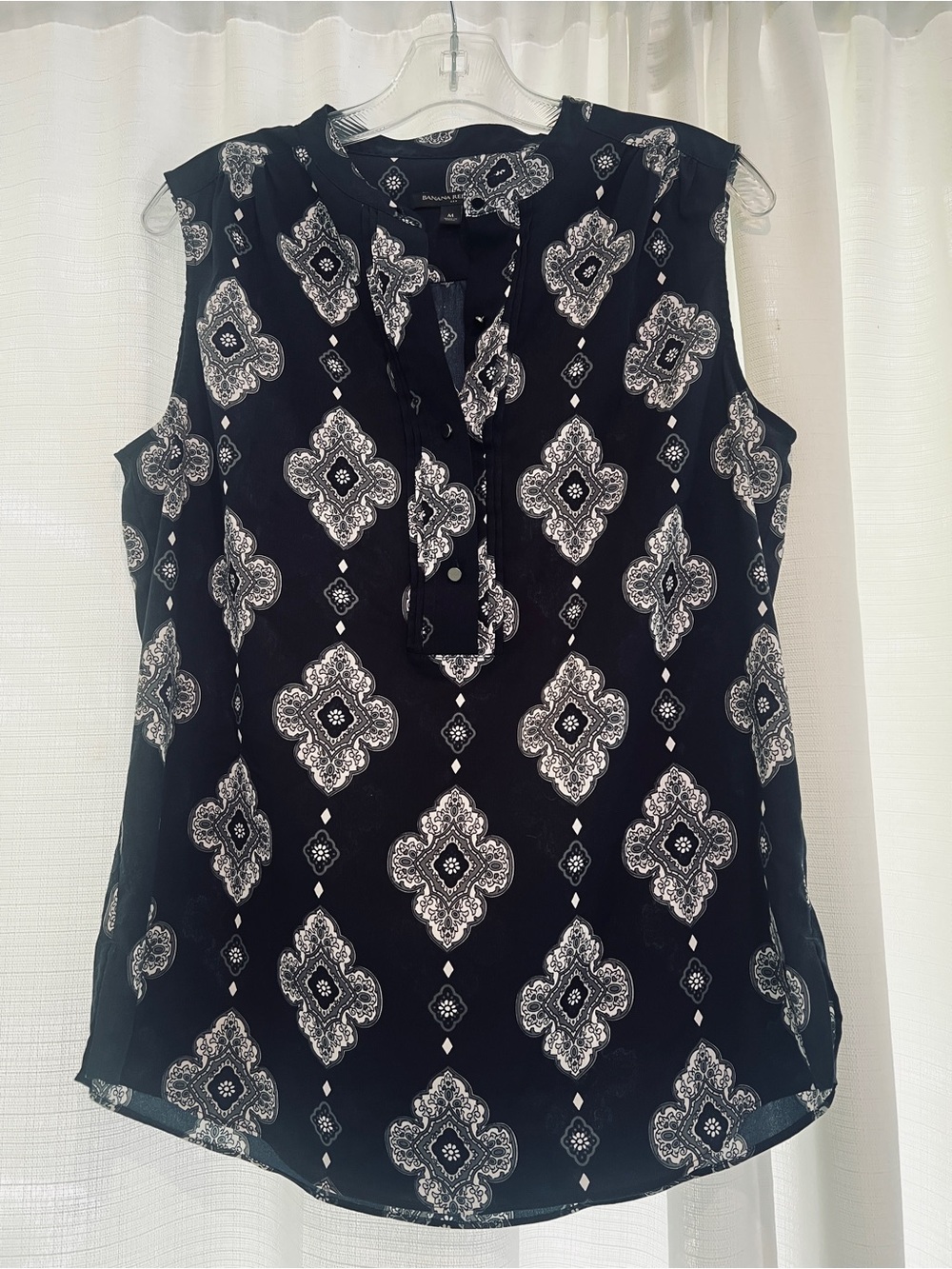 Banana Republic Navy Sleeveless Medallion Print Camisole